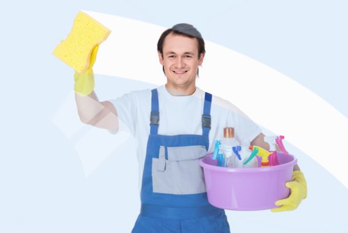 Professional bathroom deep cleaning in Edgware property