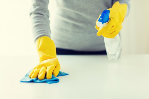 Client raising a cleaning complaint in a structured process