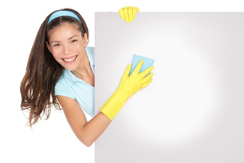 Deep cleaning service for kitchens and bathrooms in an Edgware property