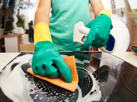 Risk assessment and PPE preparation for a deep cleaning service